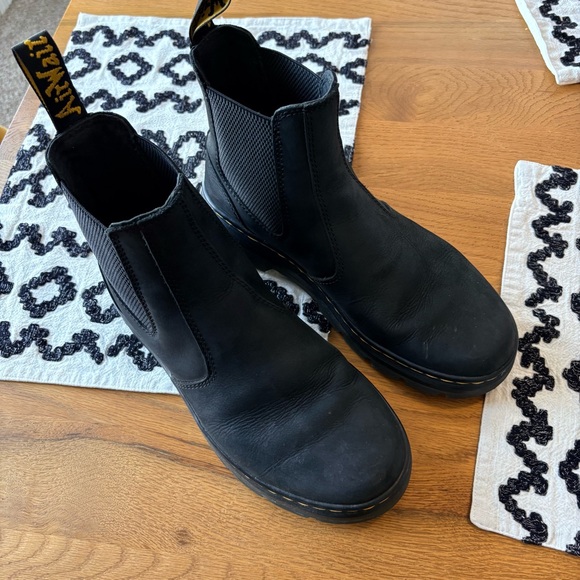 Dr Martens Embury Black Chelsea Boots womens shoe size 10 - Picture 3 of 9